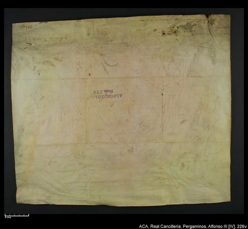 Cancillería,pergaminos,Alfonso_IV,carp.219,nº226/ Carta de venta. (24-07-1328)